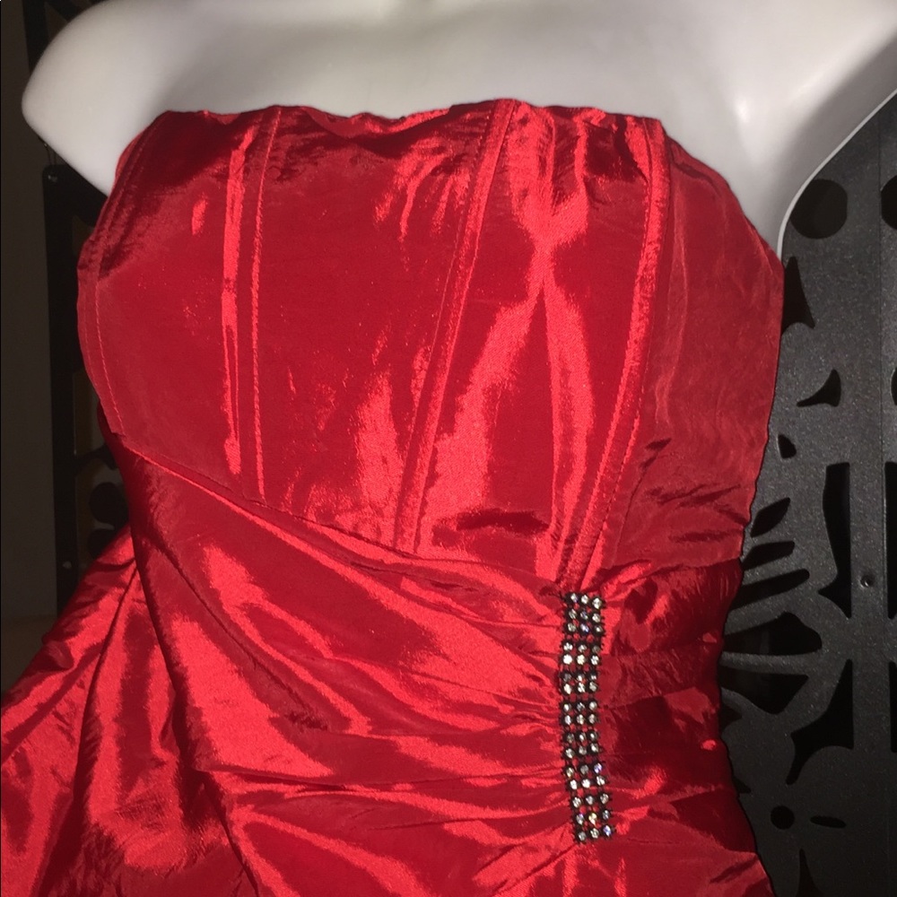 Red cocktail dress New size 12